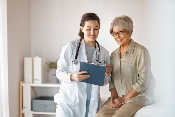 What Is A Vascular Radiologist, And What Can They Treat?
